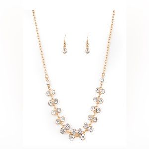 Super Starstruck Necklace and Earrings-Gold
